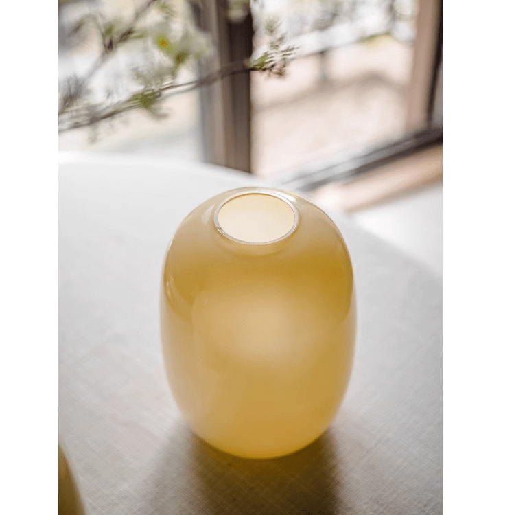 Vaso in vetro moderno giallo