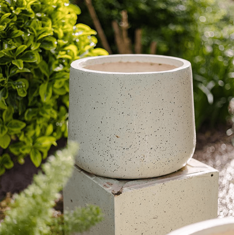 Jardinière ronde blanche moderne
