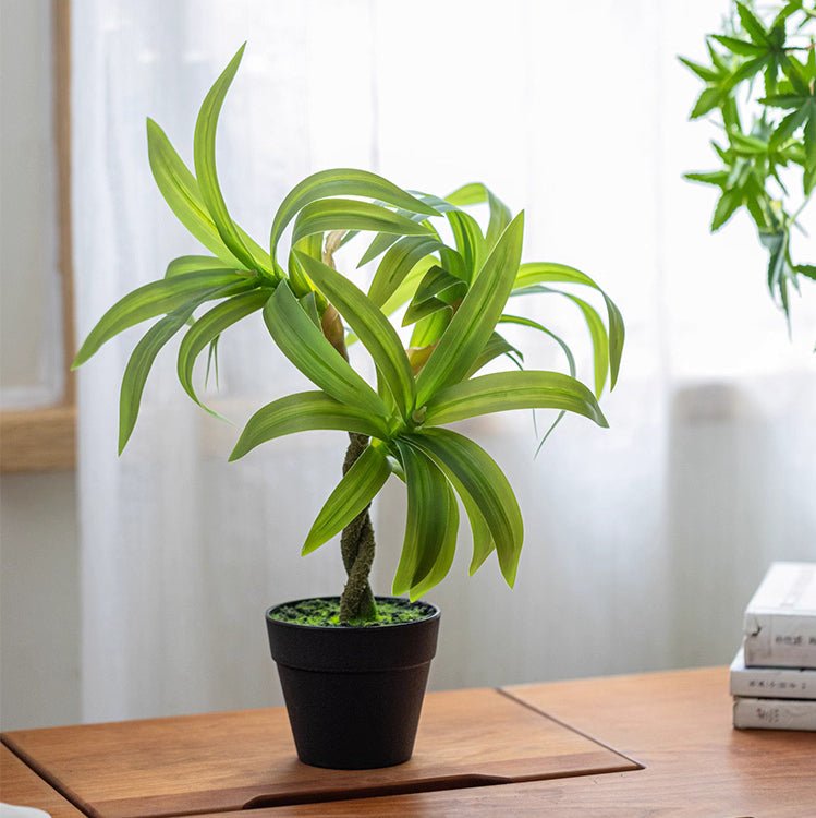Mini plante verte artificielle en pot