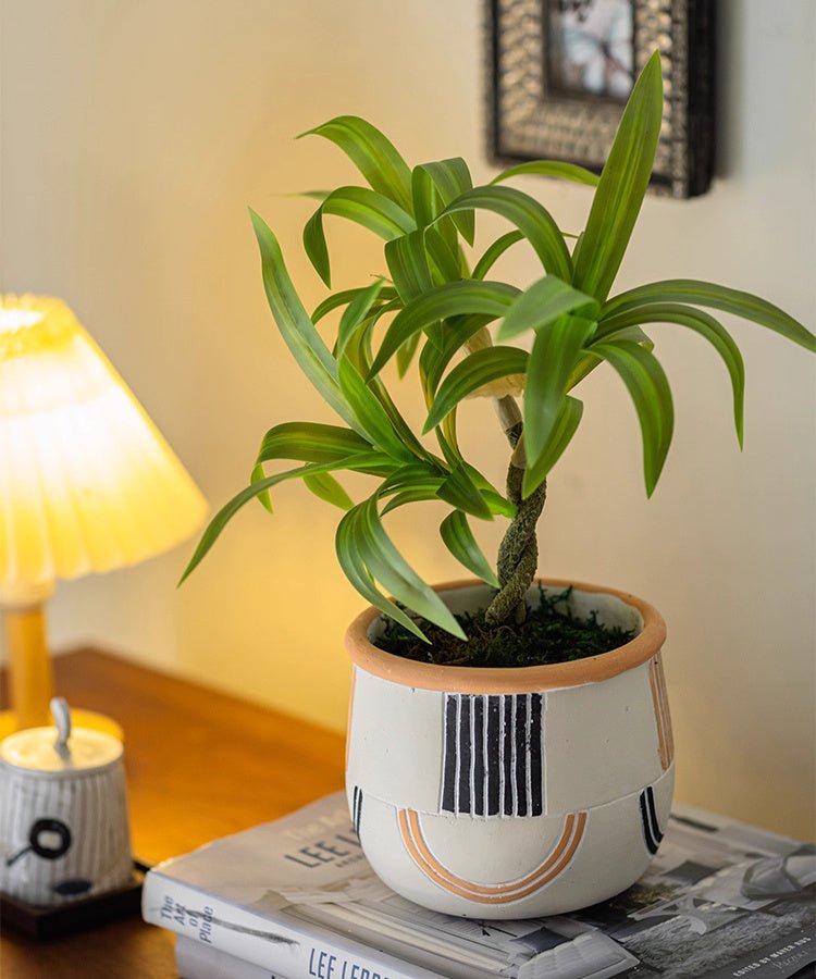 Mini plante verte artificielle en pot