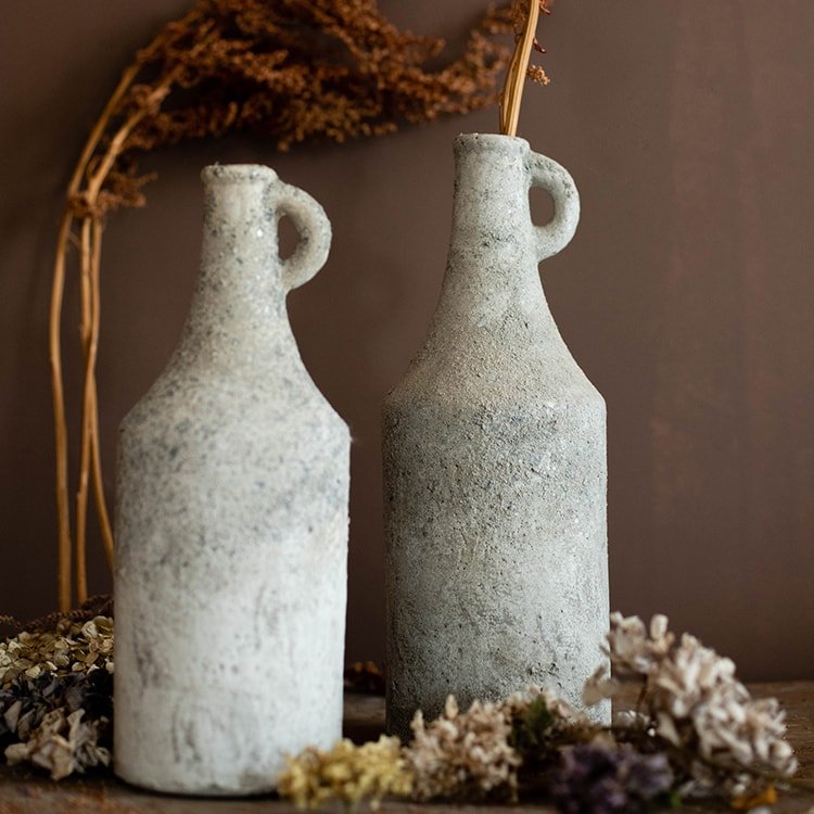 Vase à fleurs séchées à petite ouverture et texture brute