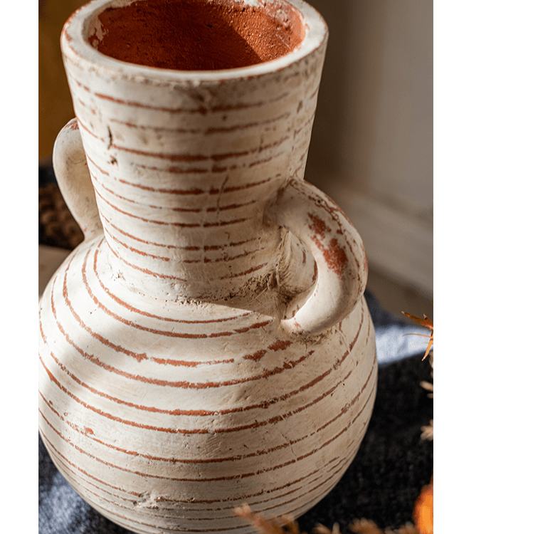 Vase jardinière en terre cuite avec anses