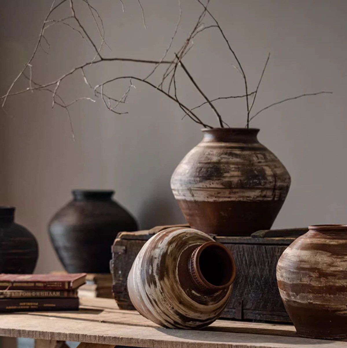 Vaso in ceramica in stile vintage Wabi-Sabi