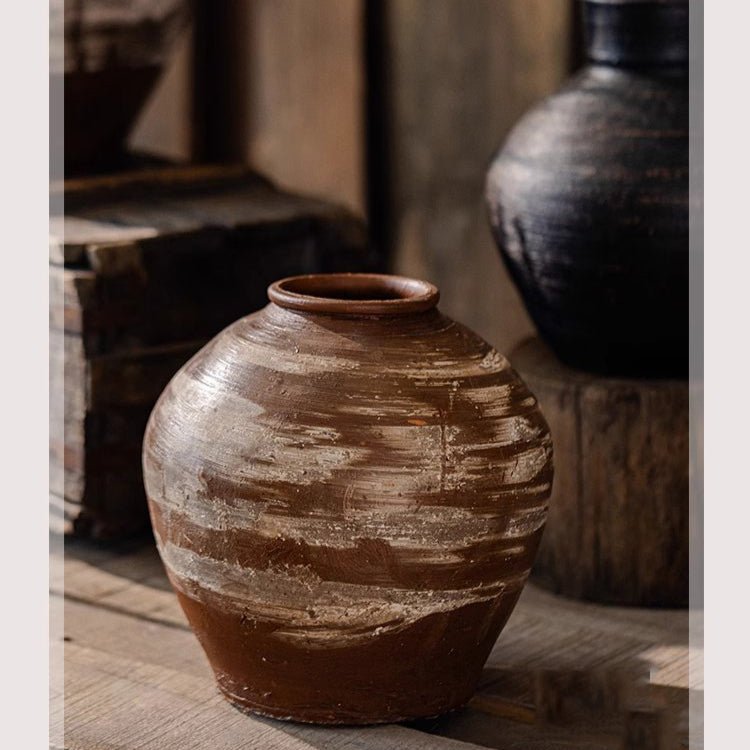 Vaso in ceramica in stile vintage Wabi-Sabi