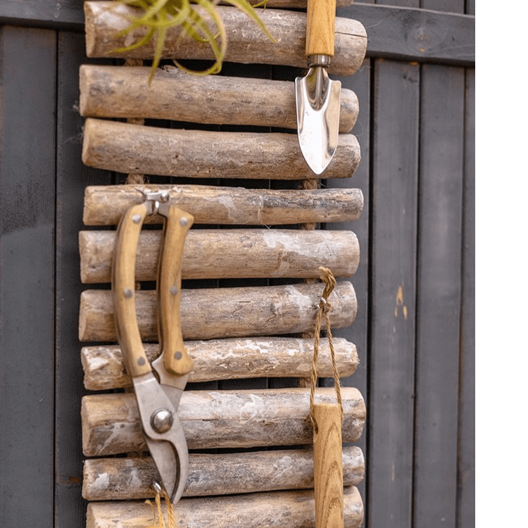 Decorazione da parete a scala in legno rustico portautensili
