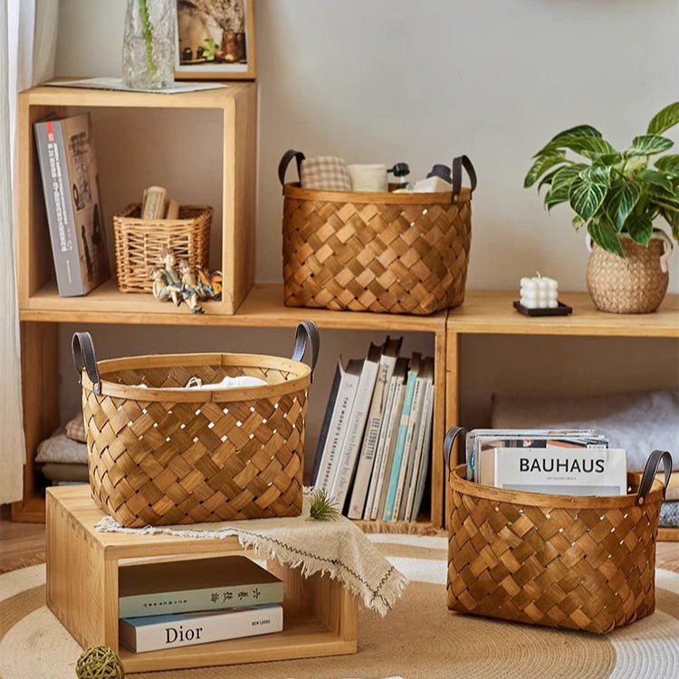 Panier rustique en copeaux de bois tressés à la main