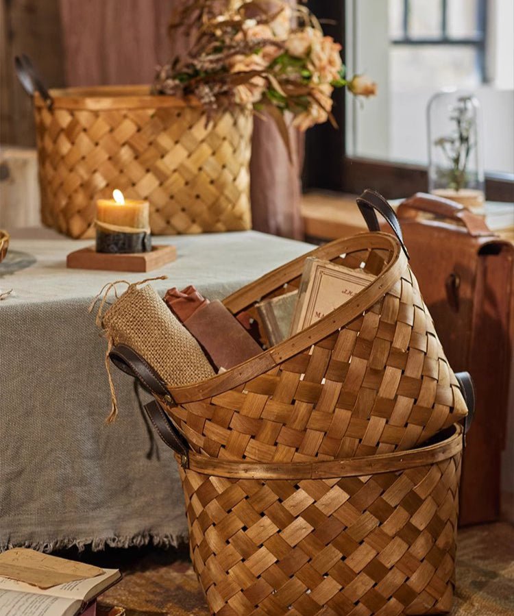 Panier rustique en copeaux de bois tressés à la main