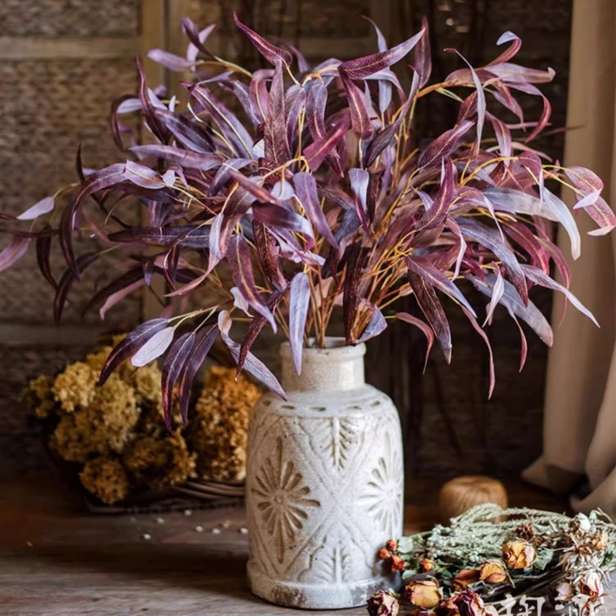 Tige d'eucalyptus « Murmures d'automne » de 84 cm de haut