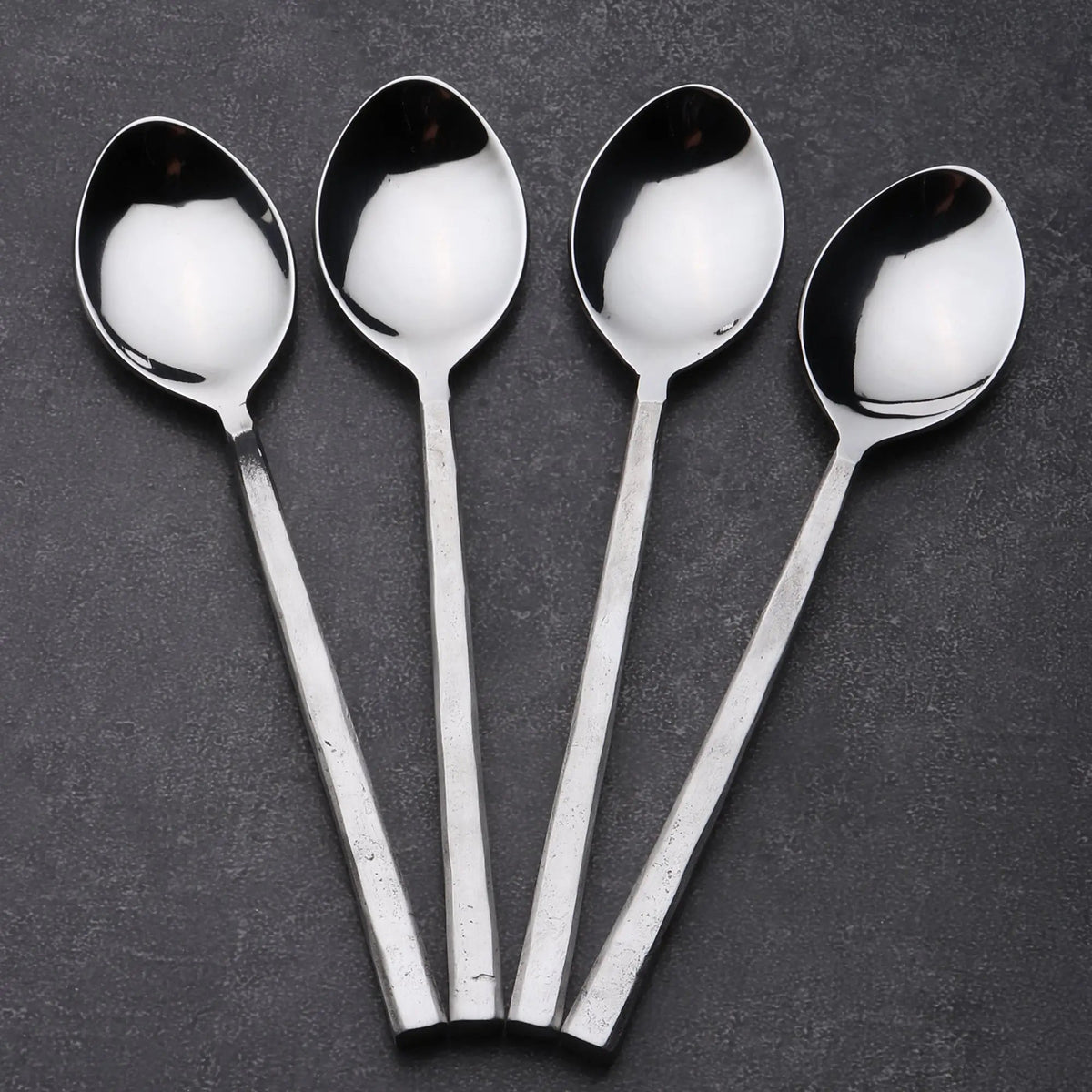ENSEMBLE DE 4 CUILLÈRES DE TABLE/À DESSERT JASON