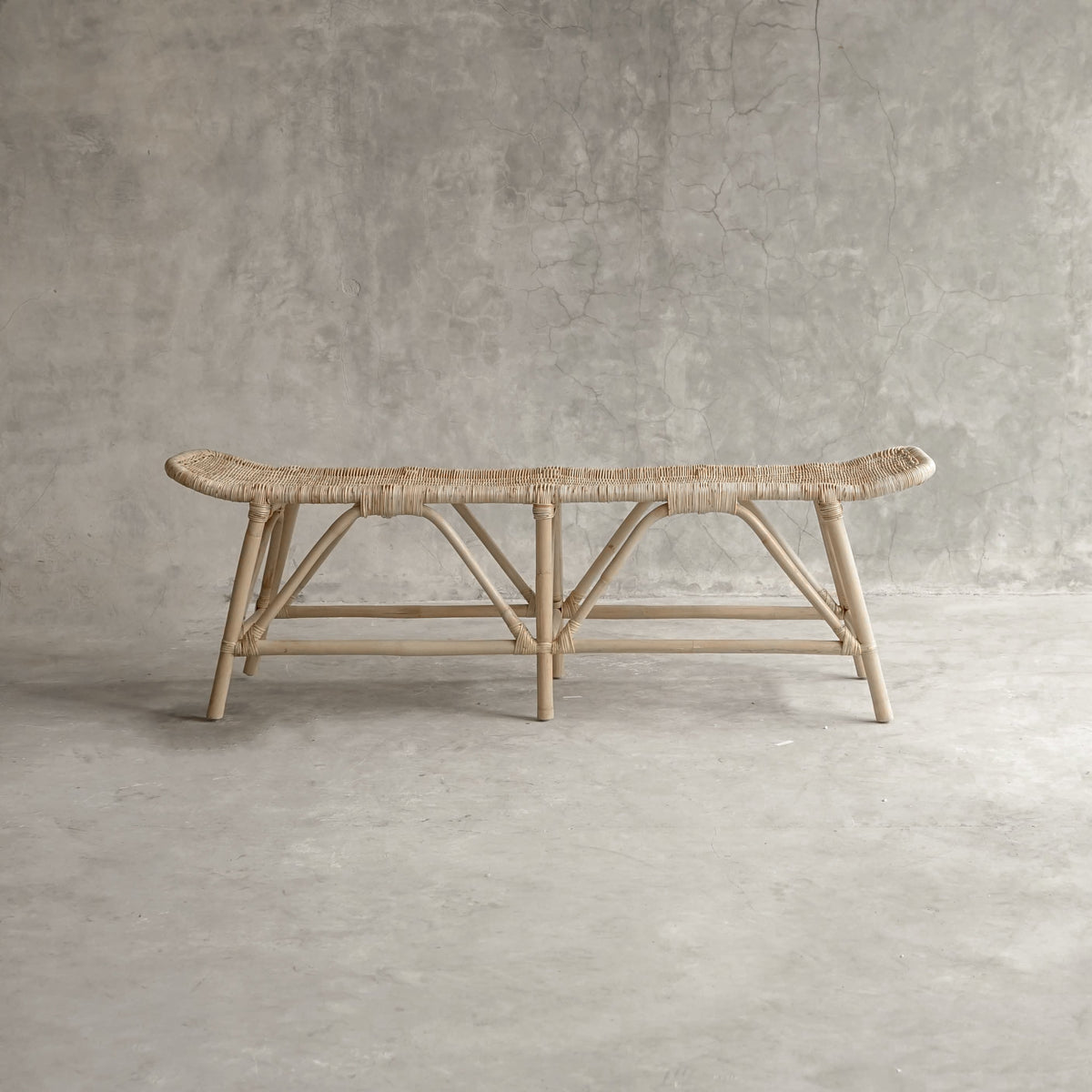 Lionel Natural Rattan Bench – Modern Textured Entryway & Bedroom Seating