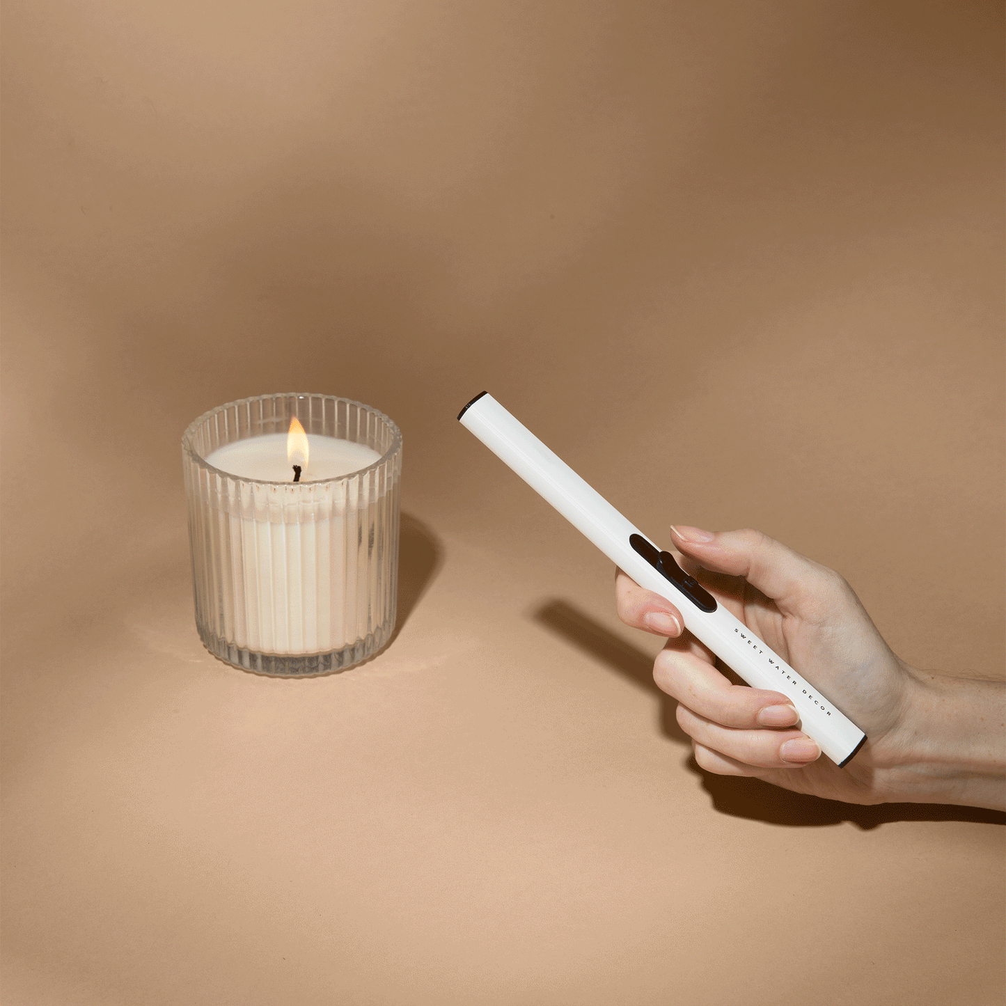 Accendino elettrico bianco