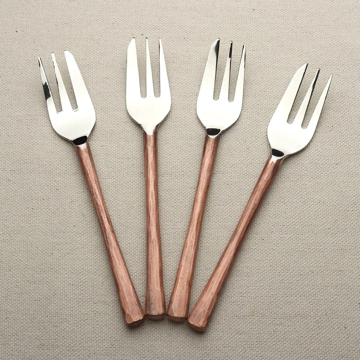 SERVICE DE 4 FOURCHETTES À DESSERT/PÂTISSERIE MEDICKI