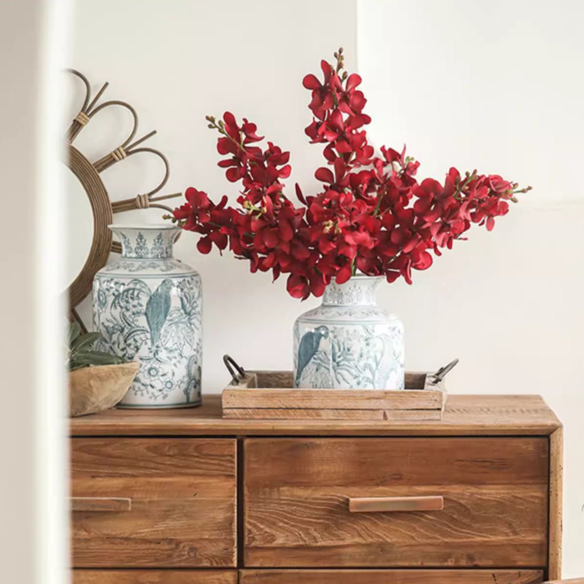 Stelo singolo di orchidea rossa, altezza 60 cm