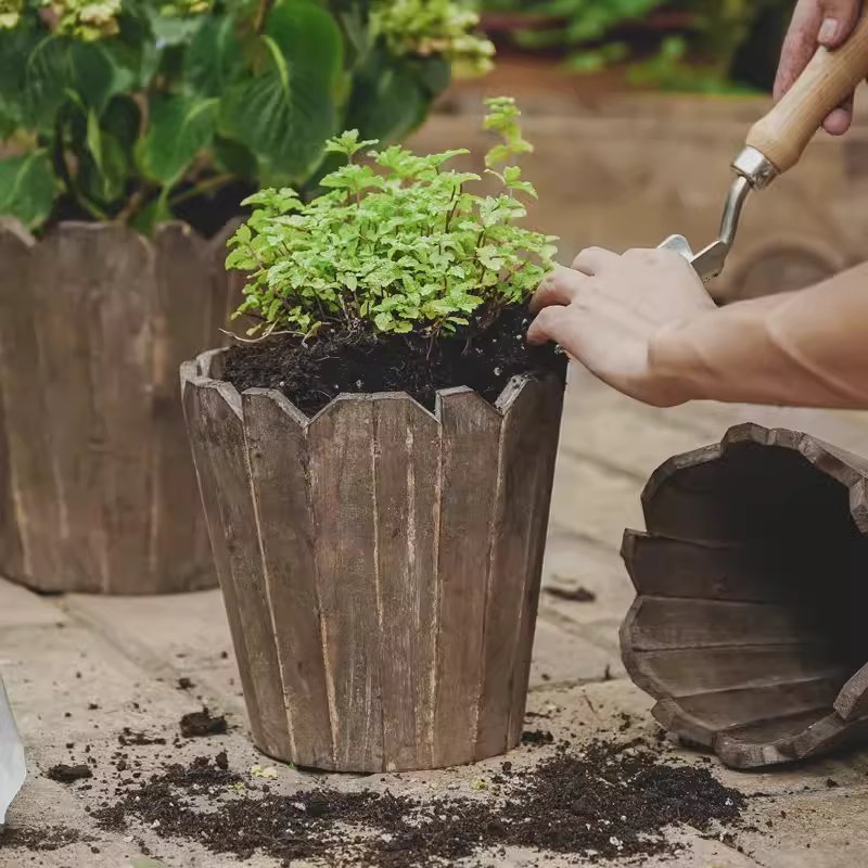 Jardinière ronde en bois massif assemblé