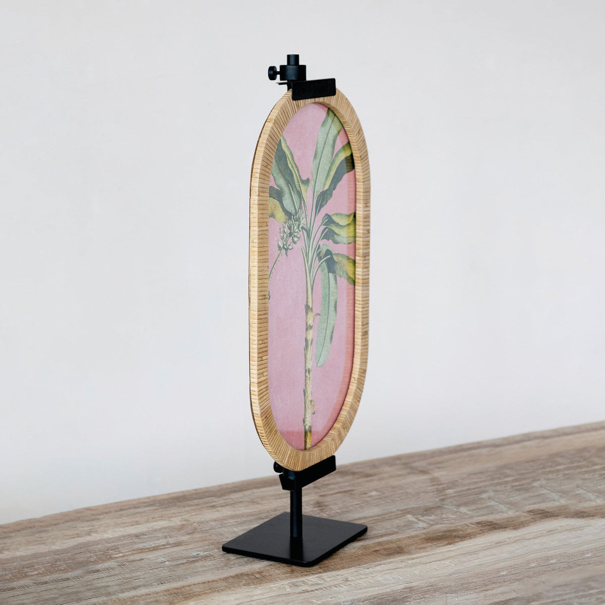 30" Black Adjustable Metal Easel – Decorative Display Stand