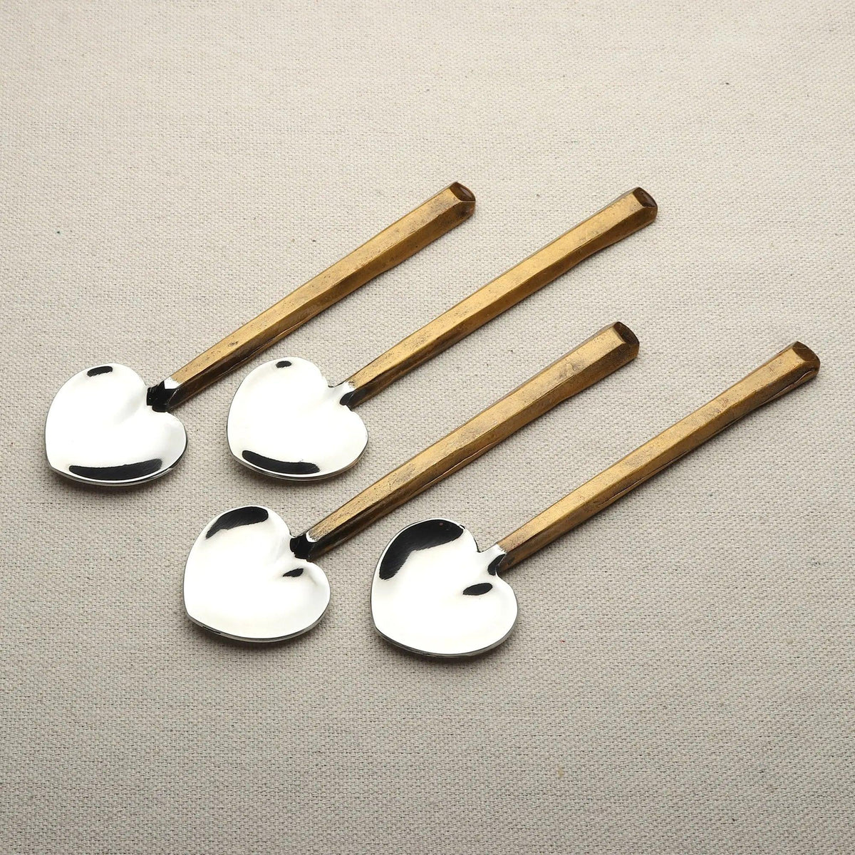 SET DE 4 CUILLÈRES CŒUR PLATEAU
