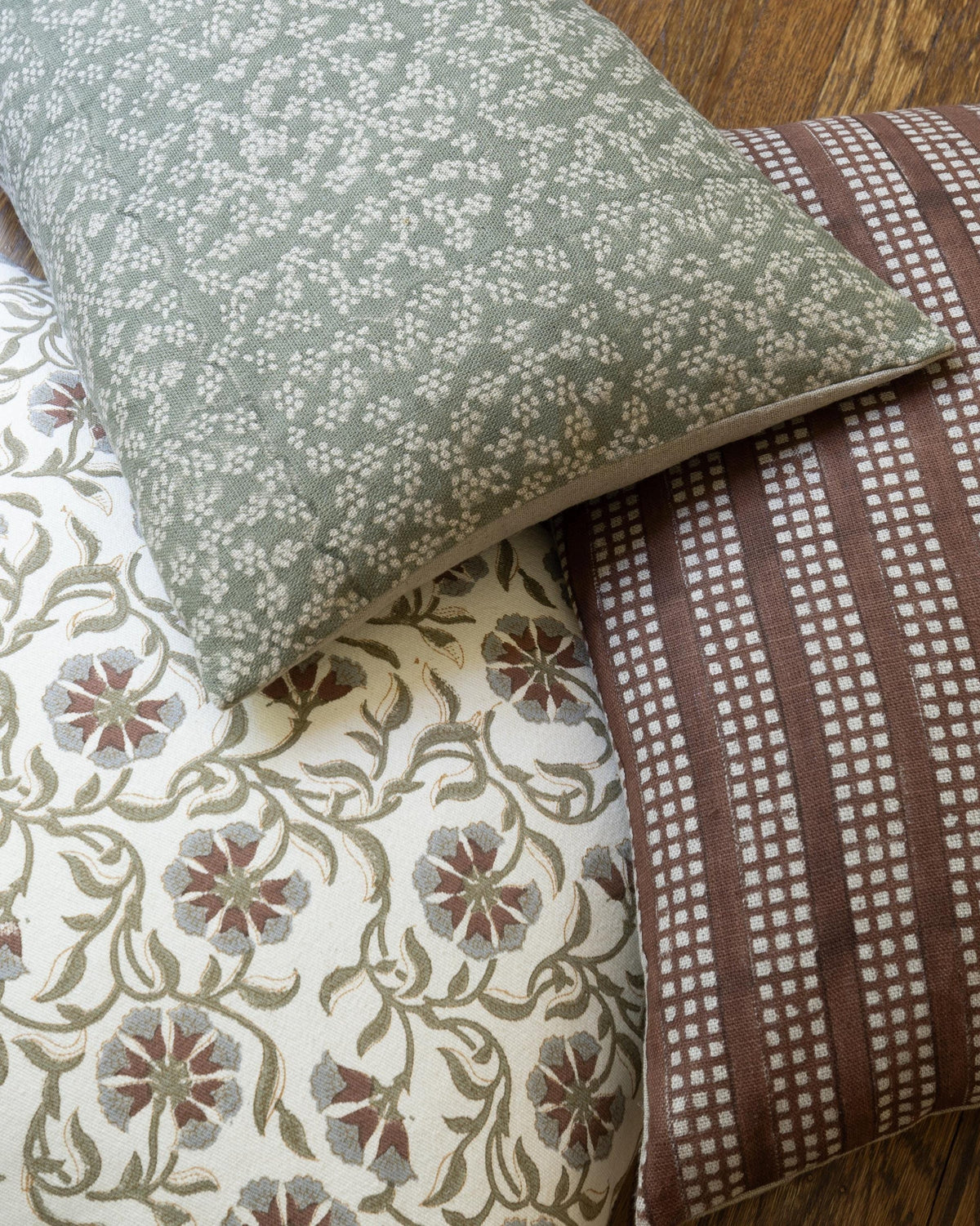 Designer Pacific Floral Linen Pillow Cover with Insert – 20x20