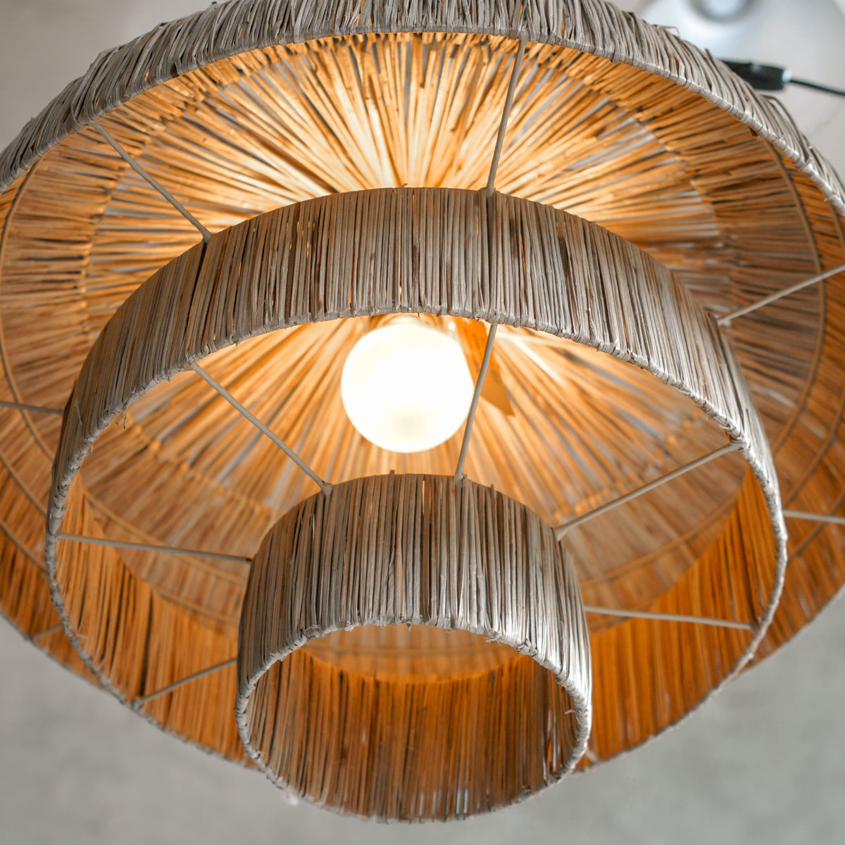 Saylor Seagrass Pendant Light – Handwoven Coastal Hanging Lamp