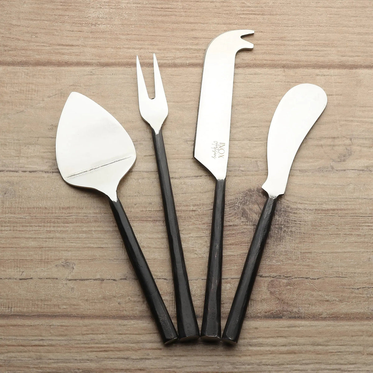 SET 4 ACCESSORI PER FORMAGGI SUNDANCE NERO