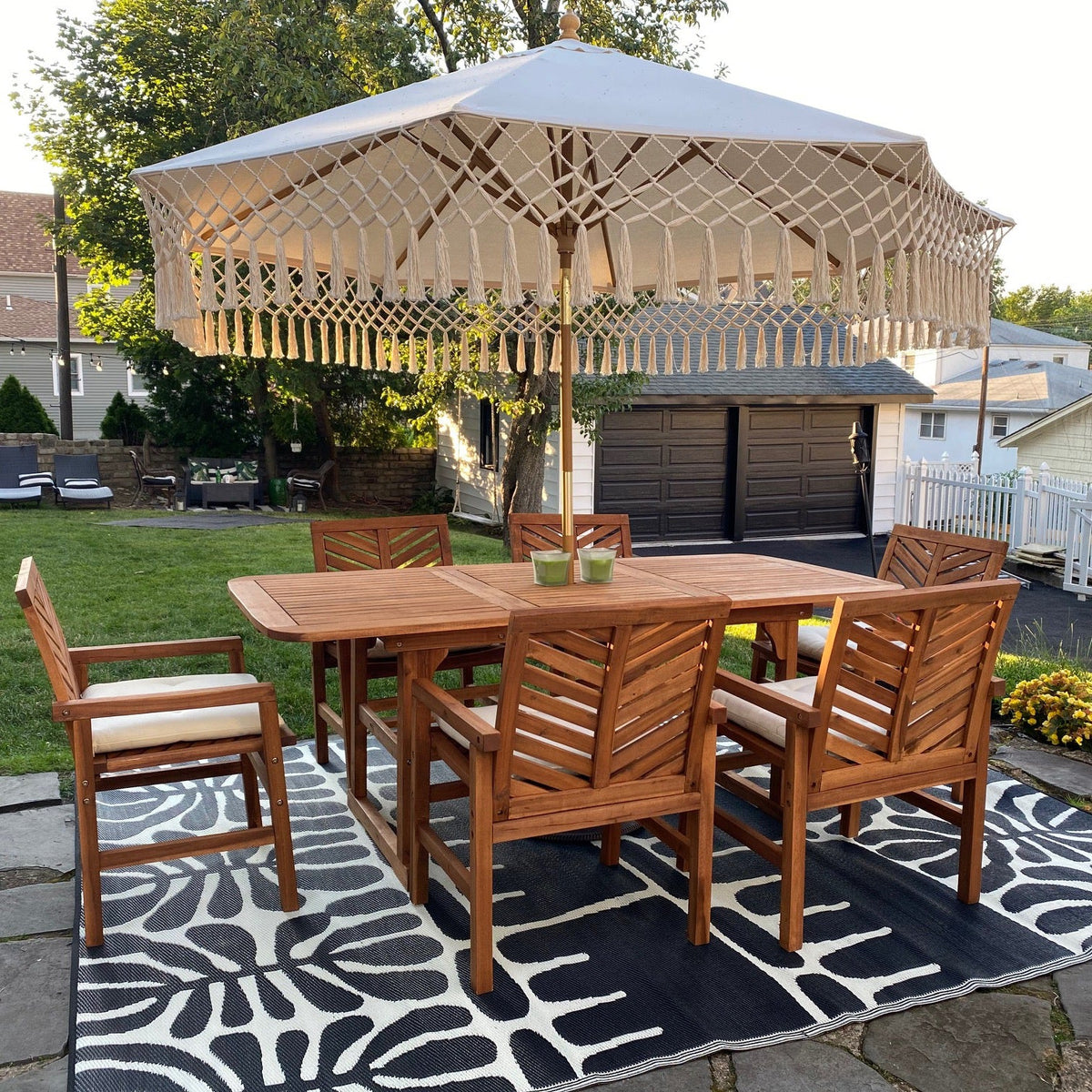 Serowe - Black & White Floral Outdoor Rug for Patio