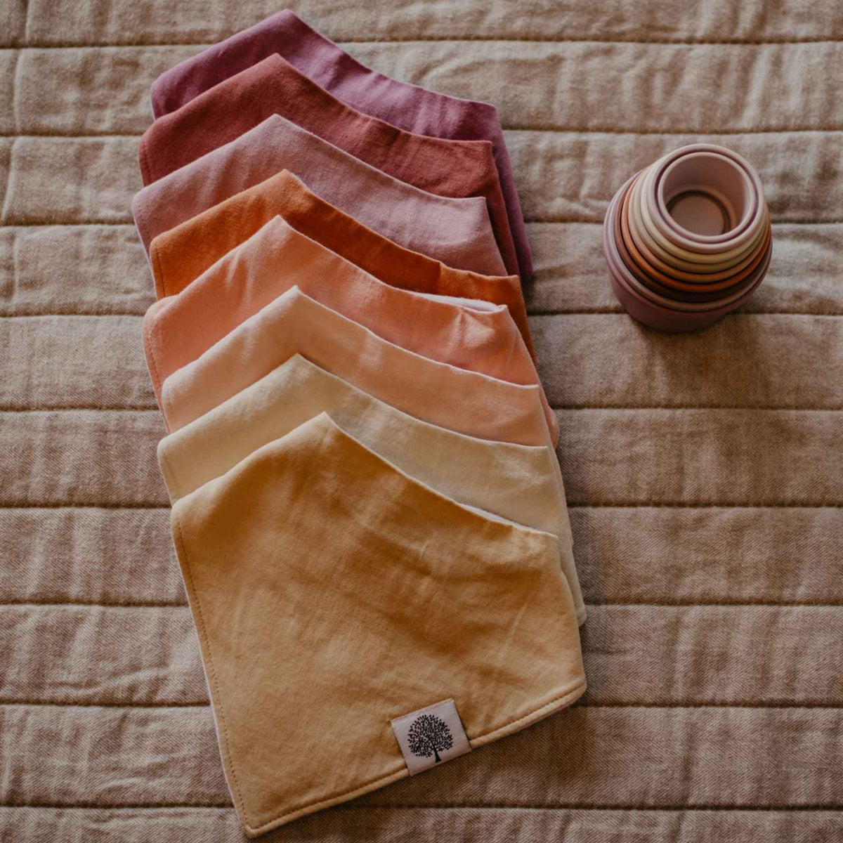 Ensemble de 8 bavoirs bandana Vail
