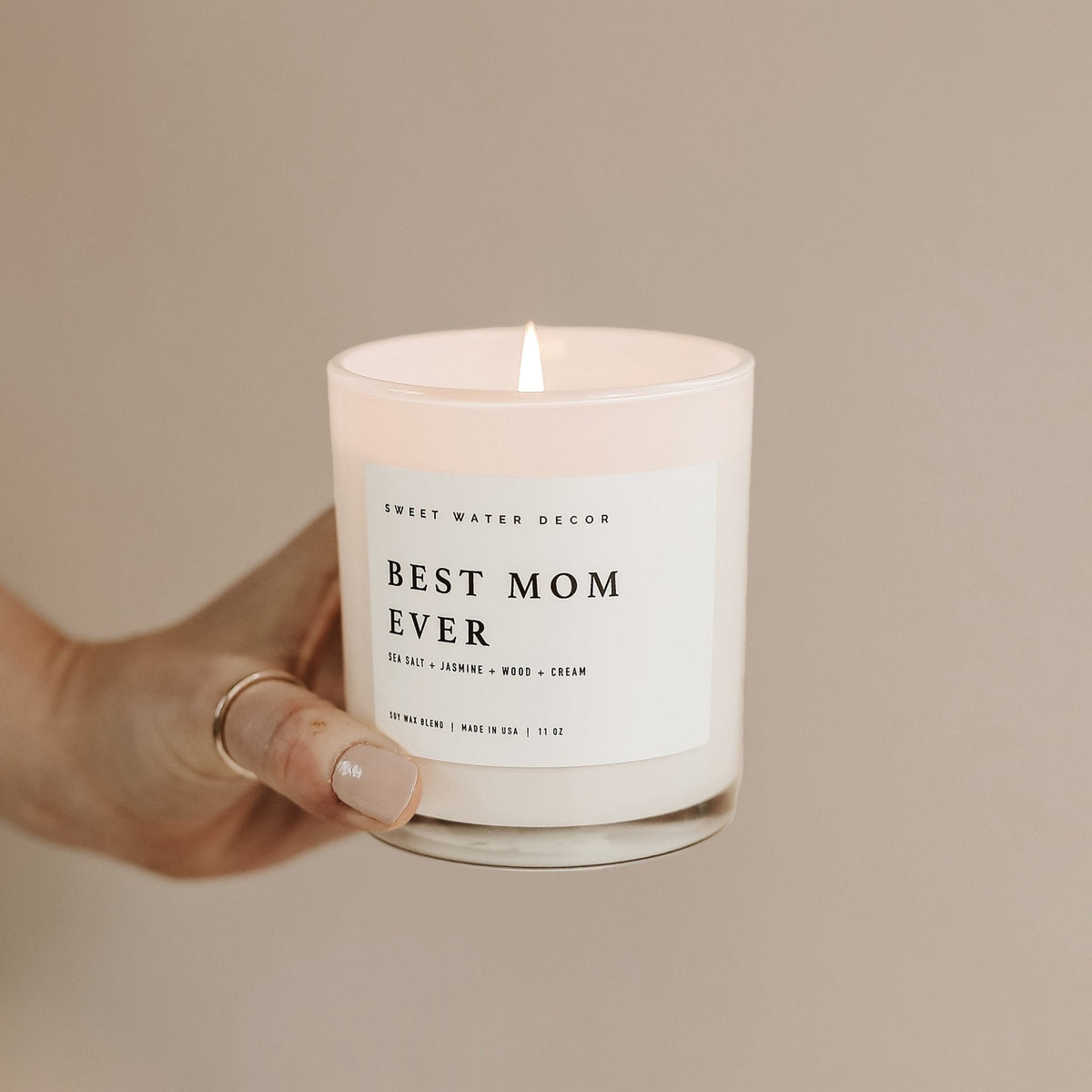 Candela di soia "Best Mom Ever!" - Barattolo bianco - 310 g (Spa Day)