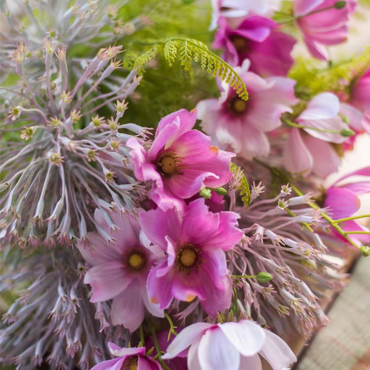 Bouquet di fiori artificiali in seta margherite rosa, altezza 50 cm