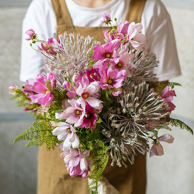 Bouquet di fiori artificiali in seta margherite rosa, altezza 50 cm
