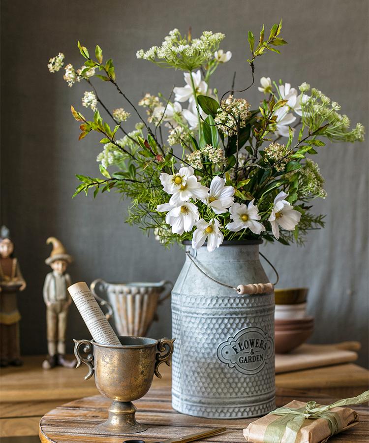 Bouquet de fleurs artificielles marguerites printanières et feuillage, 61 cm de hauteur