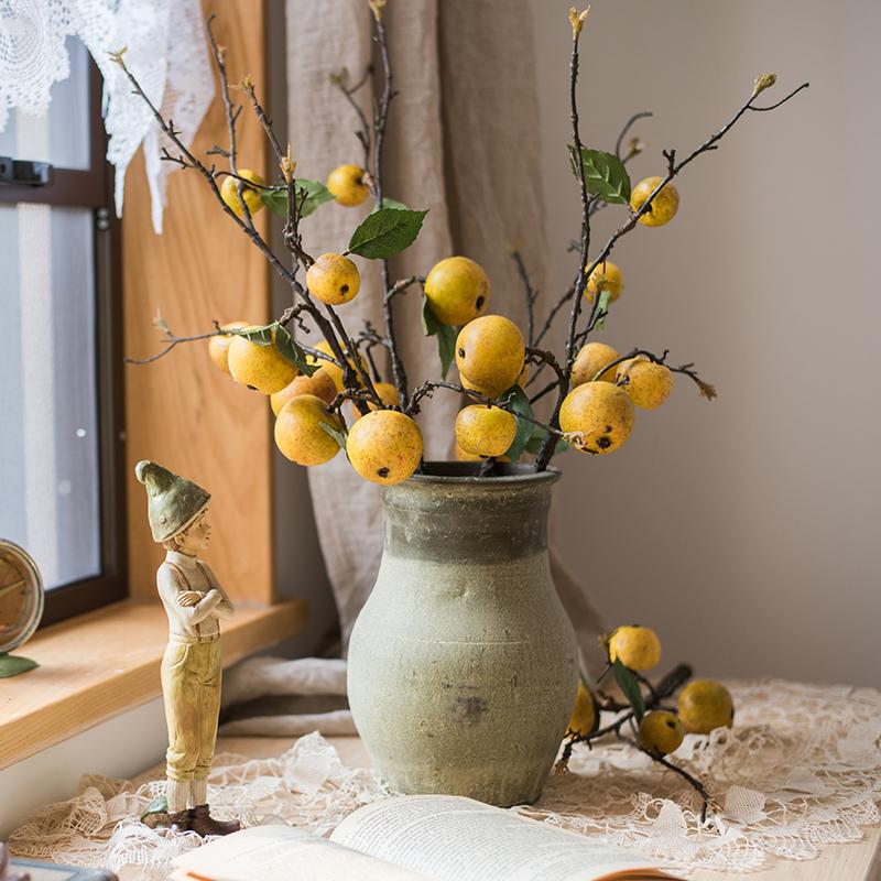 Fruit artificiel pomme jaune poire avec tige 68,5 cm de hauteur