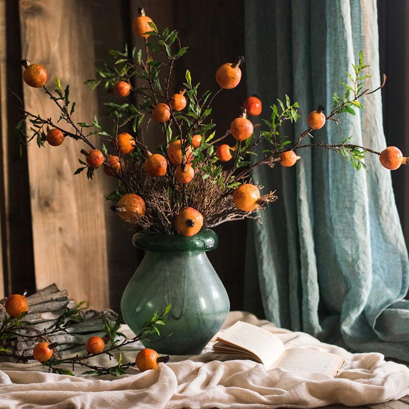 Tige de fruits artificiels (orange, grenade) jaune, 91 cm de hauteur