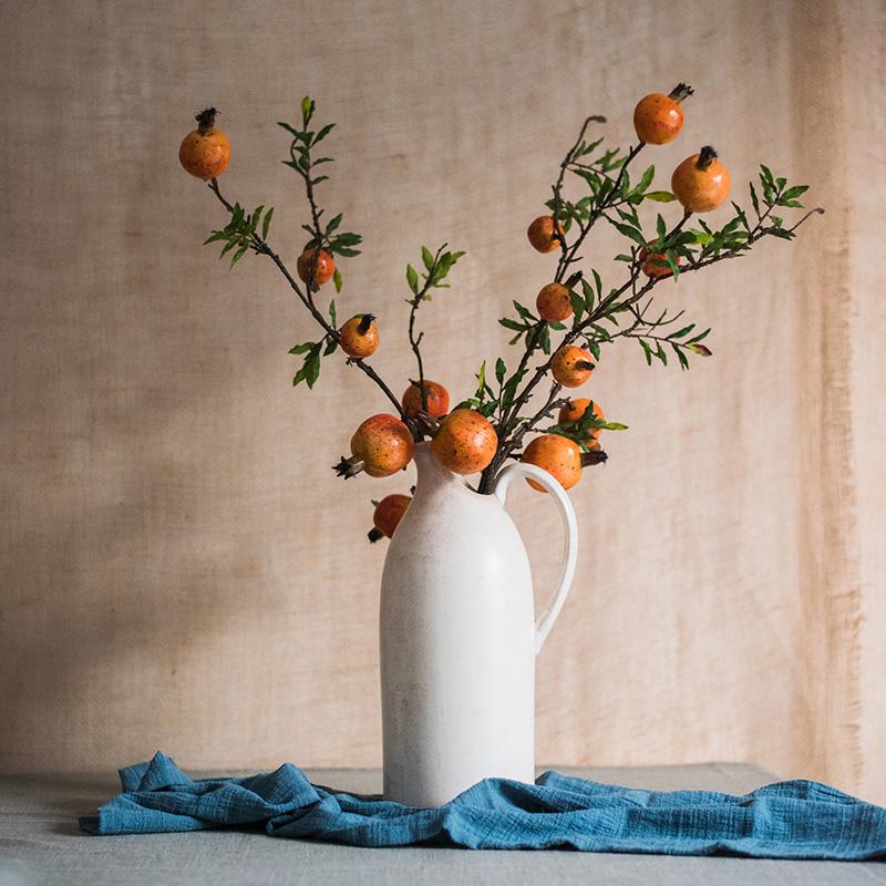 Tige de fruits artificiels (orange, grenade) jaune, 91 cm de hauteur