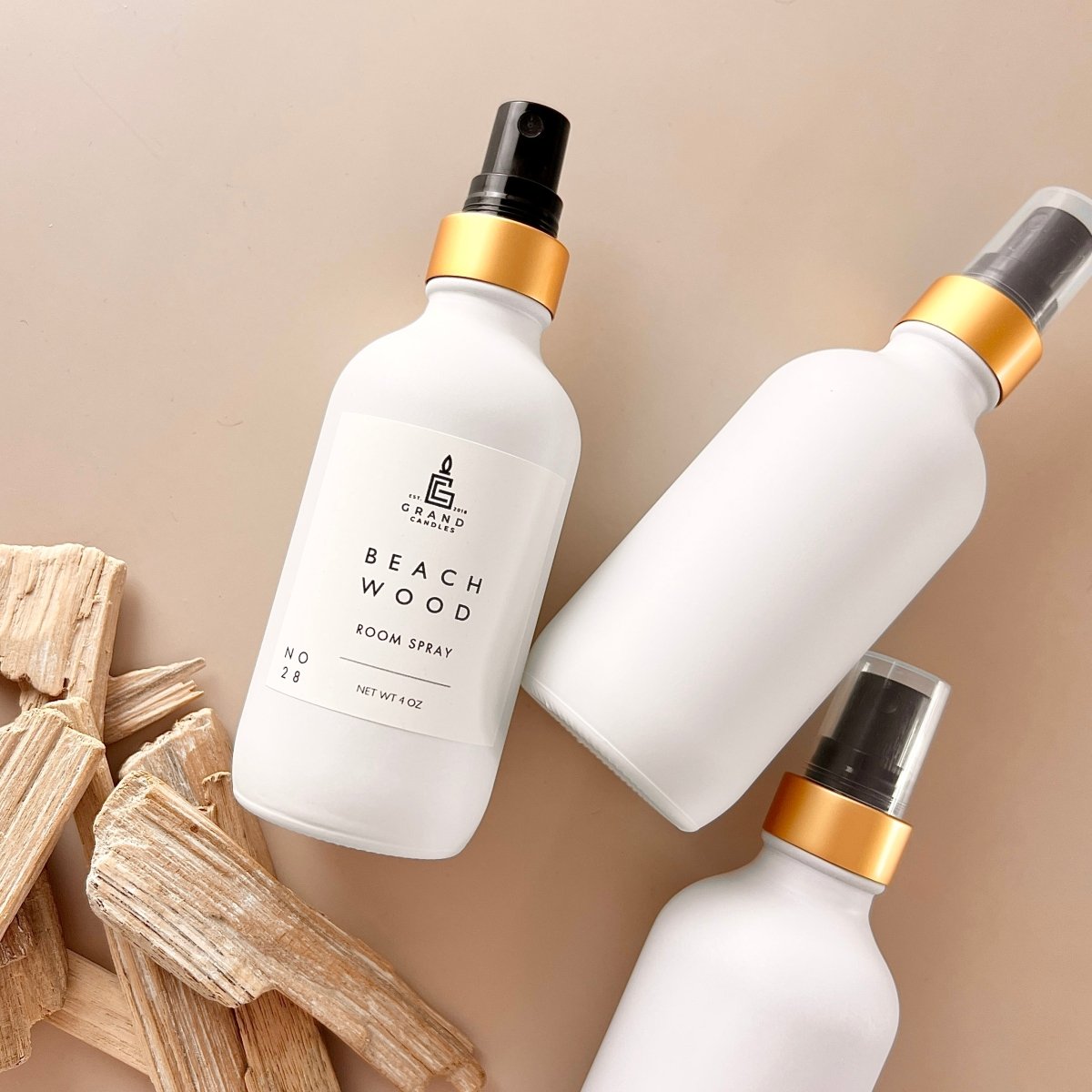 Spray per ambienti e tessuti al profumo di Beachwood + Sea Salt
