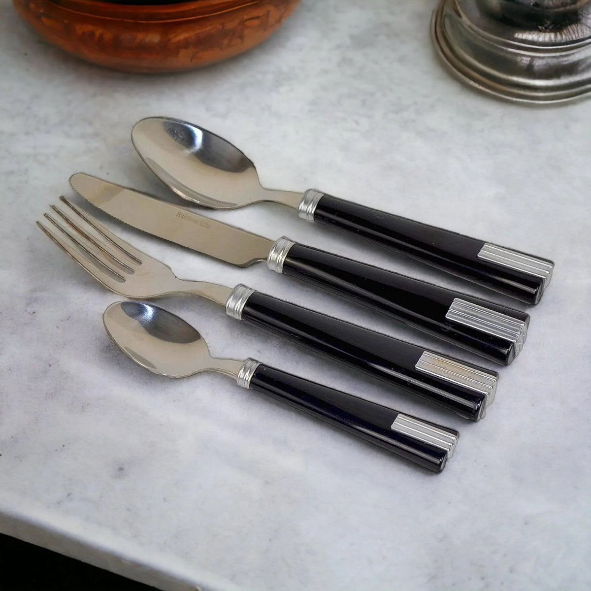 Set di posate in acciaio inossidabile nero moderno, 24 pezzi