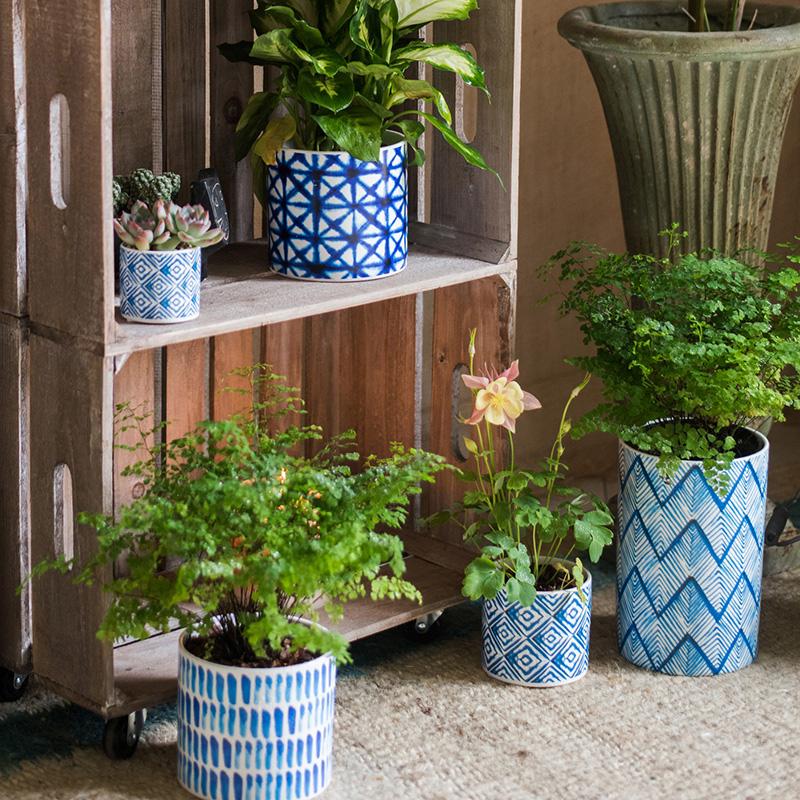 Vaso portapiante in ceramica con stampa blu in varie fantasie