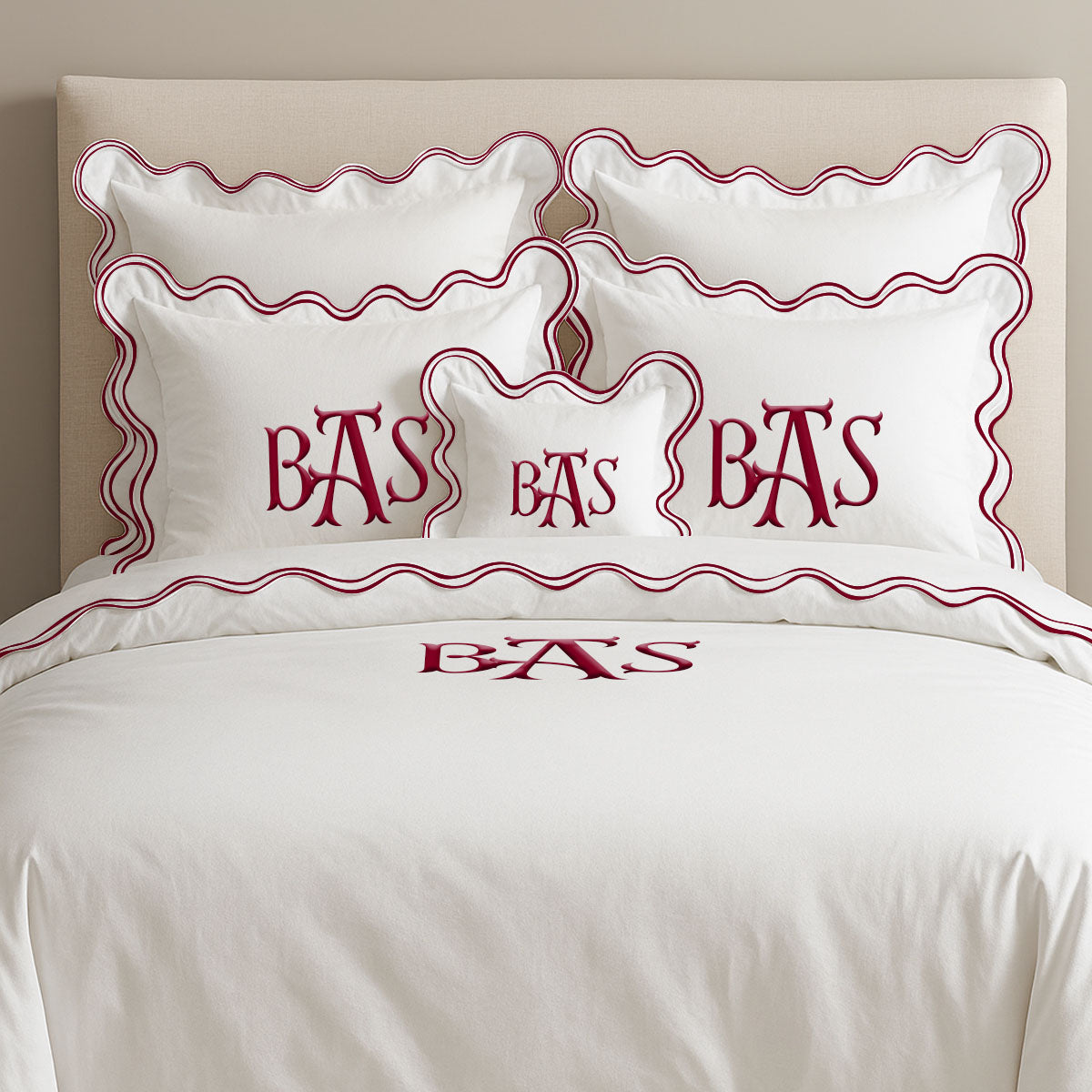Housse de couette luxueuse en coton à monogramme et double feston