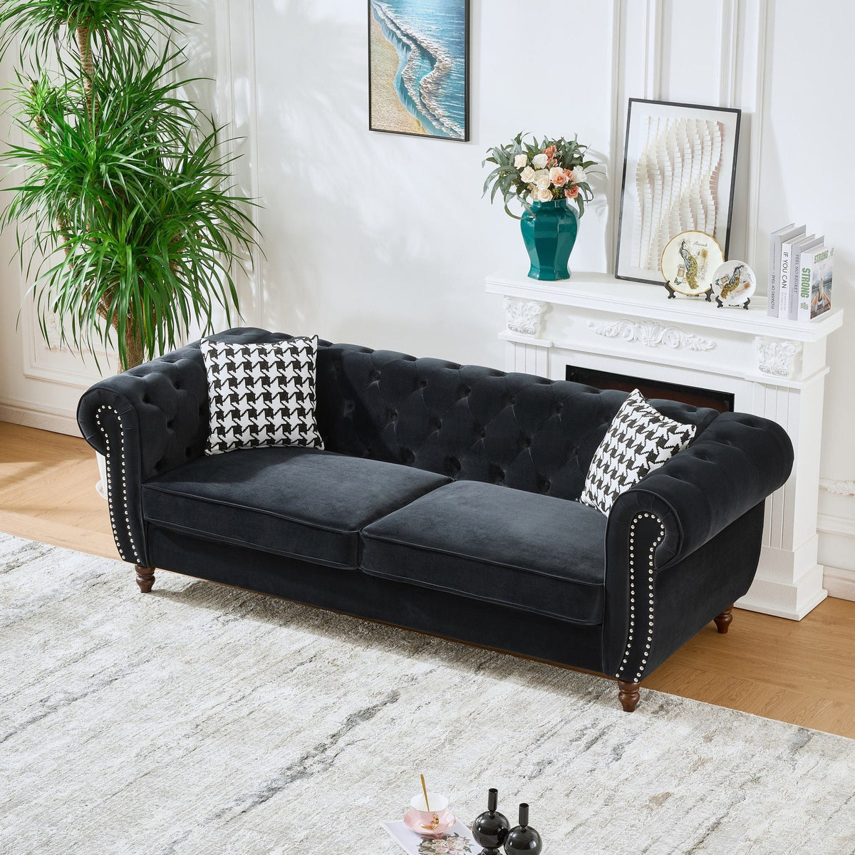 Canapé en tissu style Chesterfield avec accoudoirs enroulés et clous de tapissier