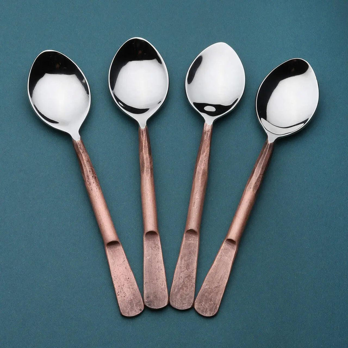 Set 4 cucchiai da tavola Celia