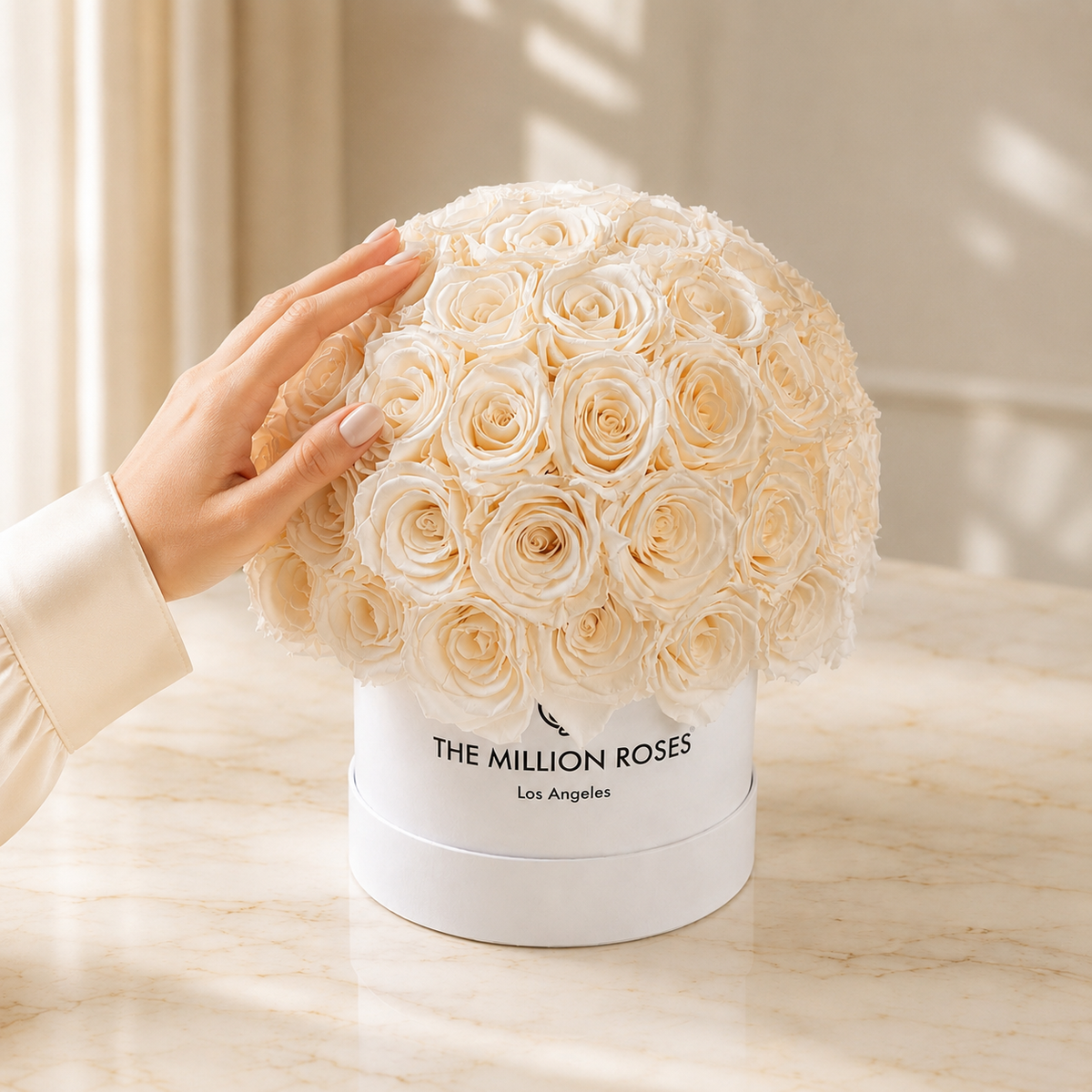 Boîte Superdome blanche classique | Roses blanches