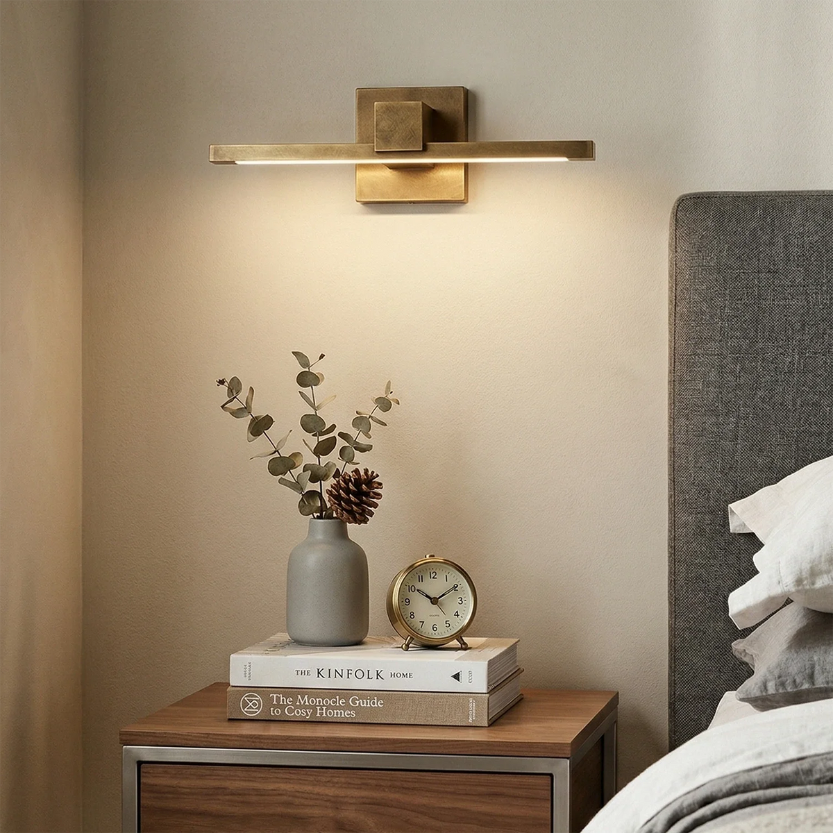 Applique per quadri in ottone Corinth