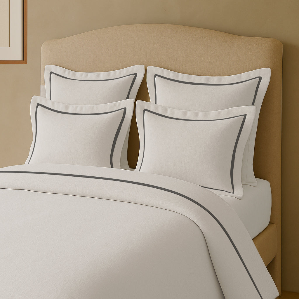 Set copripiumino in lino con bordo a cornice