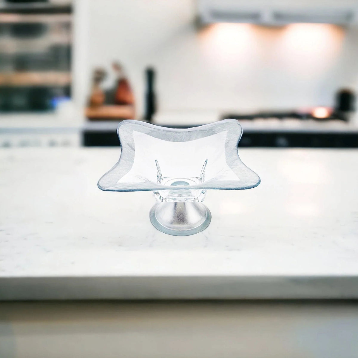 Coupe décorative sur pied avec motif en véritable feuille d'argent