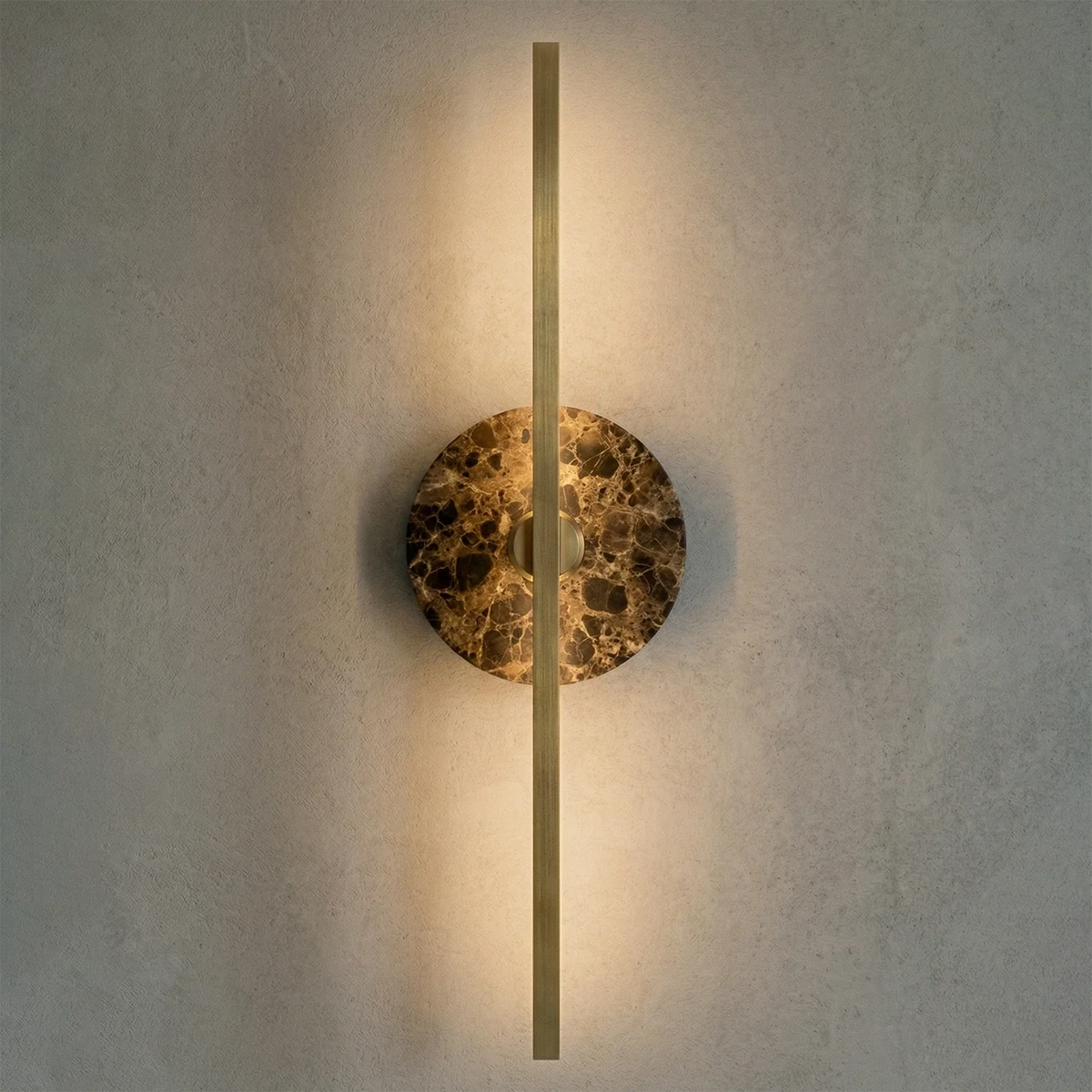 Applique da parete Essential in ottone e alabastro