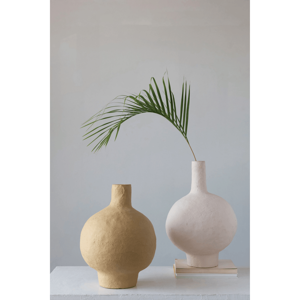 Vase décoratif en papier mâché fait main