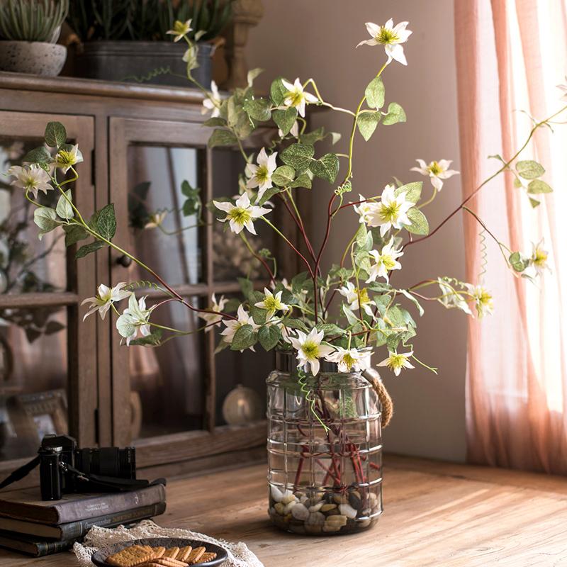 Tige de fleur de clématite allemande en fausse soie blanc, 101,6 cm de hauteur