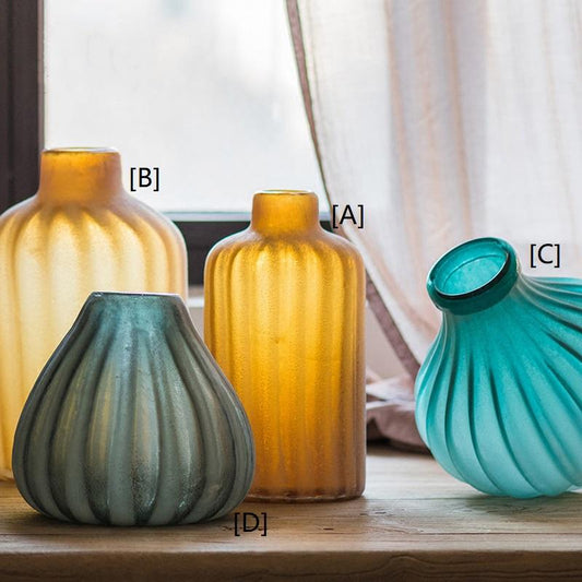 Vase en verre soufflé à la bouche en verre d'art dépoli