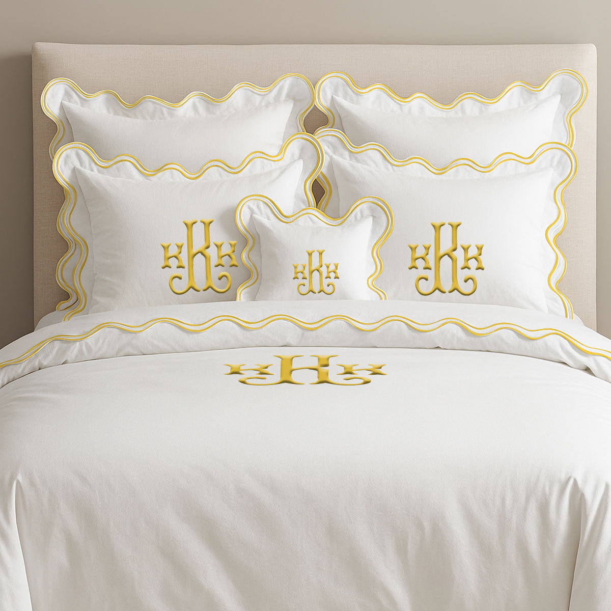 Housse de couette luxueuse en coton à monogramme et double feston
