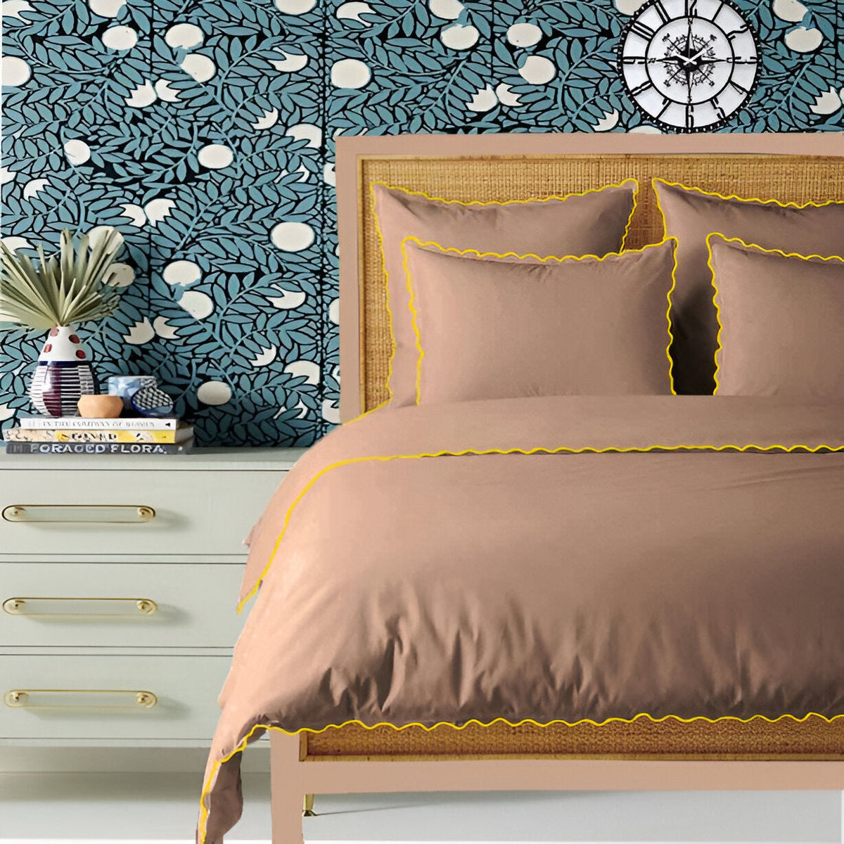Parure de housse de couette taupe 400 fils en coton avec broderie à petites festons