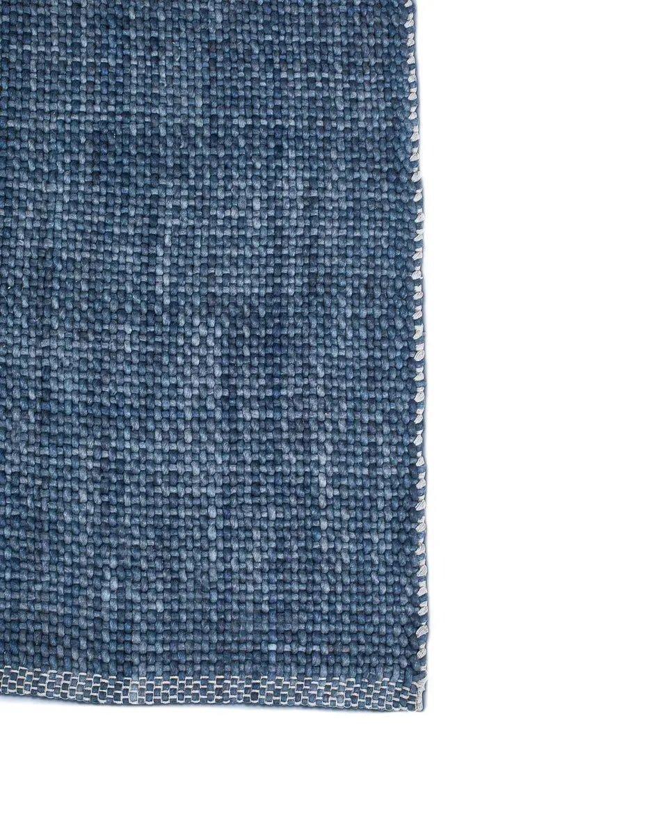 Tapis de luxe indigo tissé à la main