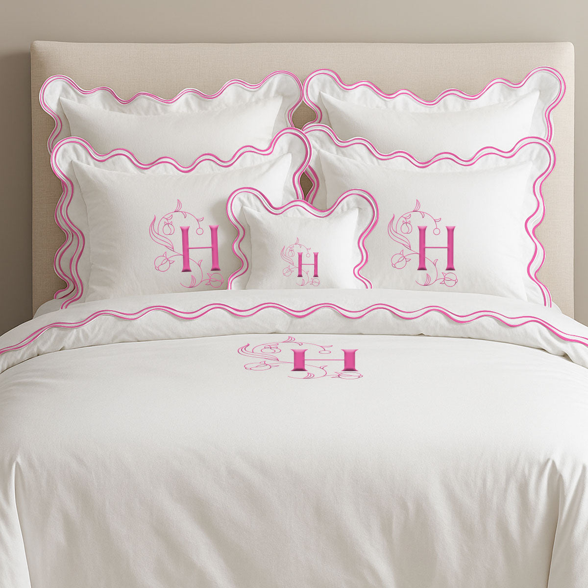 Housse de couette luxueuse en coton à monogramme et double feston